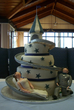 ‘Helter Skelter’ wedding cake 